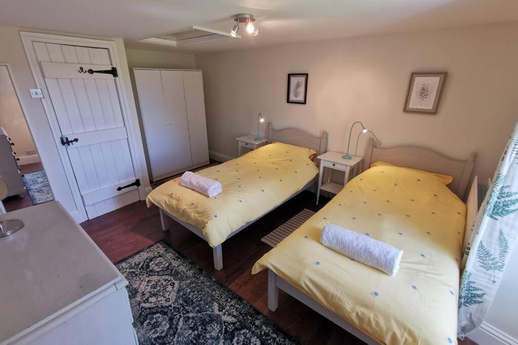 Cosy, Coastal Retreat With A Large Garden Villa Monreith ภายนอก รูปภาพ