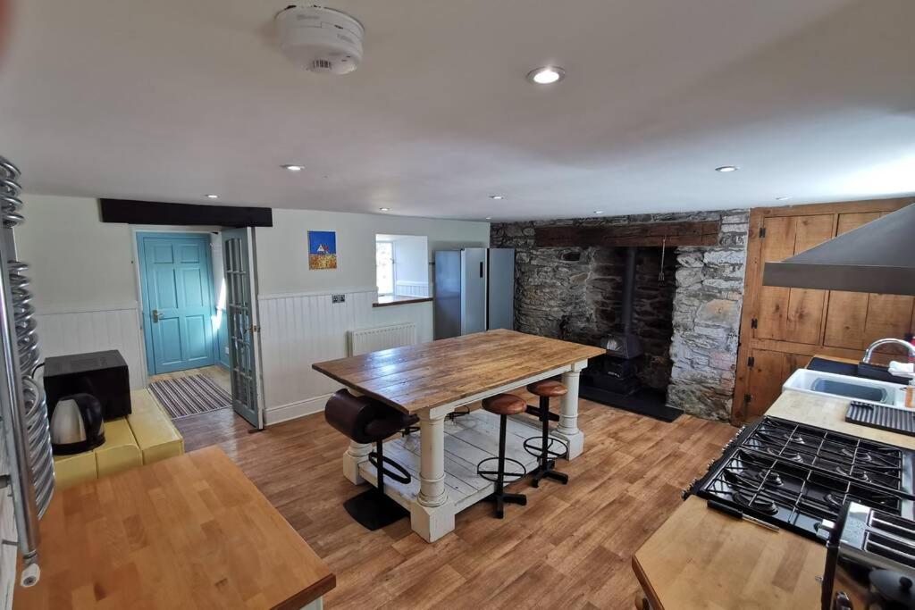 Cosy, Coastal Retreat With A Large Garden Villa Monreith ภายนอก รูปภาพ