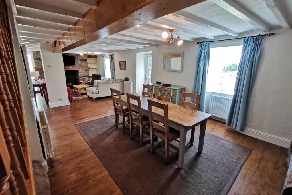 Cosy, Coastal Retreat With A Large Garden Villa Monreith ภายนอก รูปภาพ